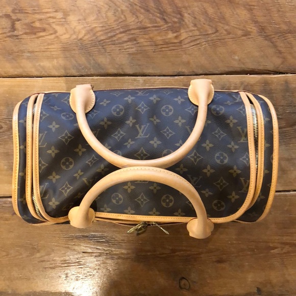 Louis Vuitton Dog Carrier 40 - Picture 2 of 7
